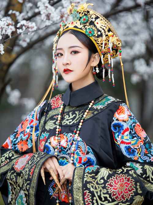 清朝早期女真族服饰是什么?清朝早期女真族服饰是什么样的