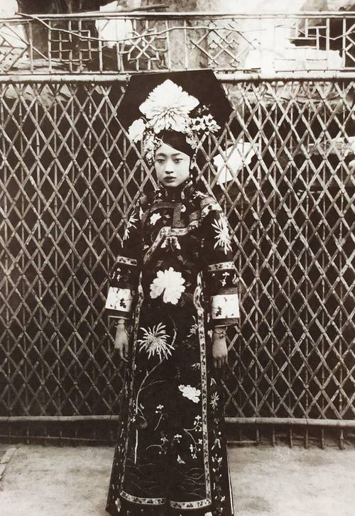 清朝早期女真族服饰是什么?清朝早期女真族服饰是什么样的