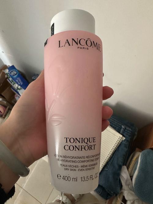 兰蔻粉水用完还用用霜吗女生？兰蔻粉水用过后还用再涂水吗