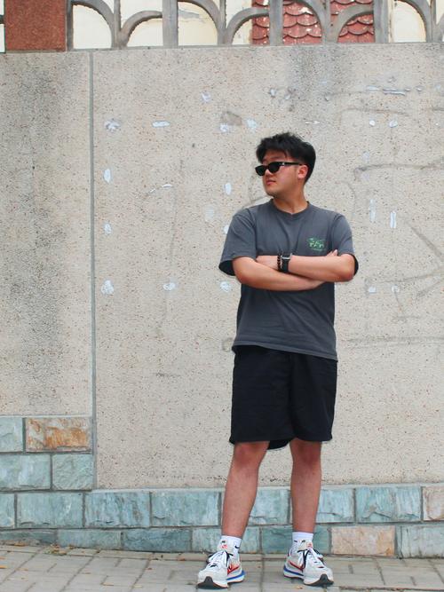 秋季微胖男生穿什么衣服？秋季微胖男生穿什么衣服好看