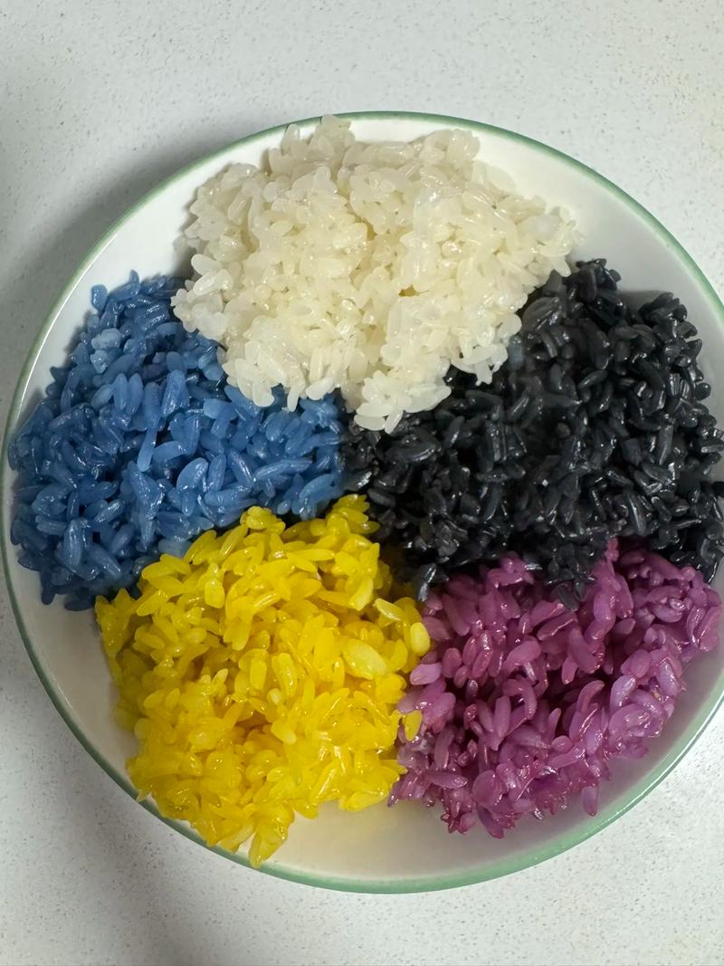 五色糯米的制作过程？五色糯米制作过程文字描述