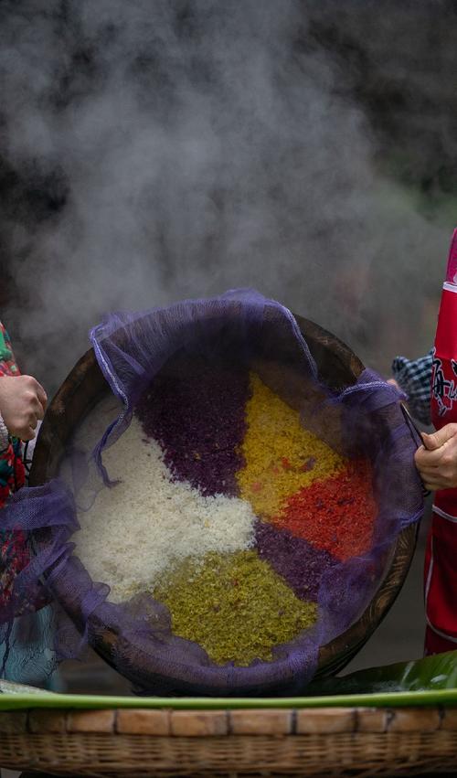 五色糯米的制作过程?五色糯米制作过程文字描述