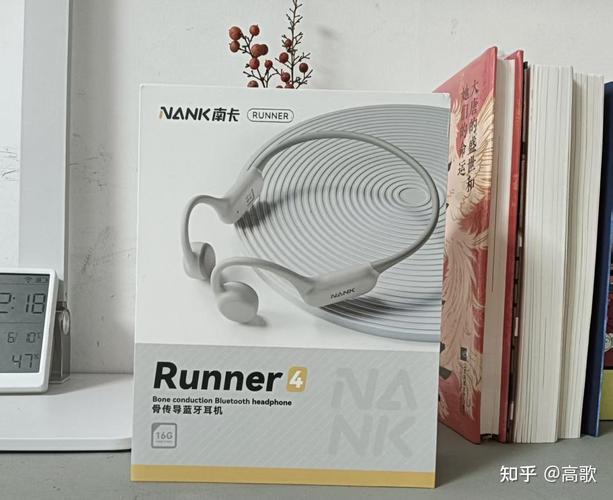 跑步怎么不让耳机掉下来？跑步怎么固定耳机