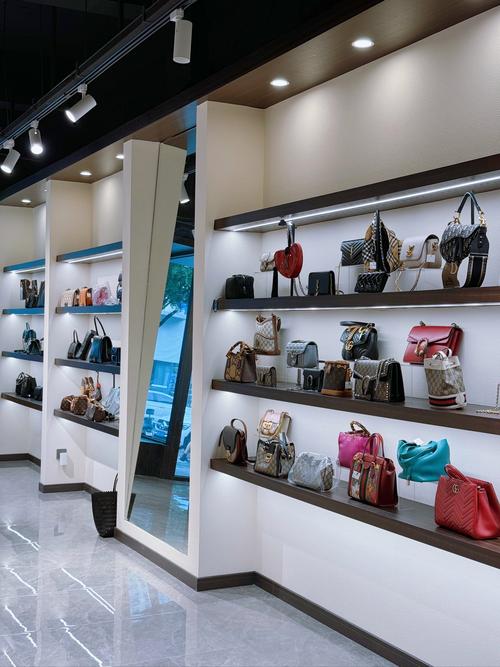 兰州哪个商场有lv专柜?兰州卖奢侈品牌的商场在哪儿