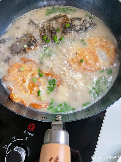 求教用微波炉'做鲫鱼汤?微波炉清蒸鲫鱼的做法和步骤