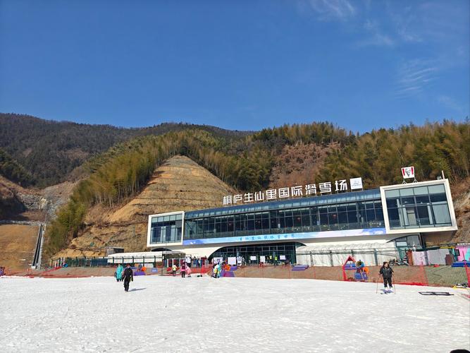 平顶山有滑雪场么吗?平顶山有滑冰场吗