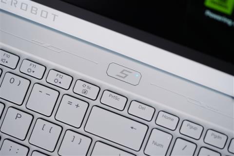 锐龙R9-9850HX万元本!雷神猎刃S游戏本图赏(图21)