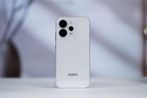 全息光刻美背太吸睛！OPPOReno15图赏(图6)