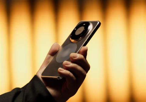 华为Mate80正式定档11月25日:鸿蒙版微信等常用应用现在怎么样了?可用更好用!(图2)