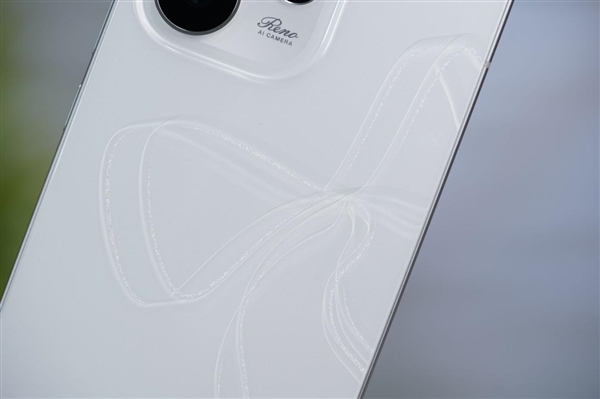 宛若地狱！夏威夷基拉韦厄火山喷发：喷出450米高“熔岩之翼”(图4)