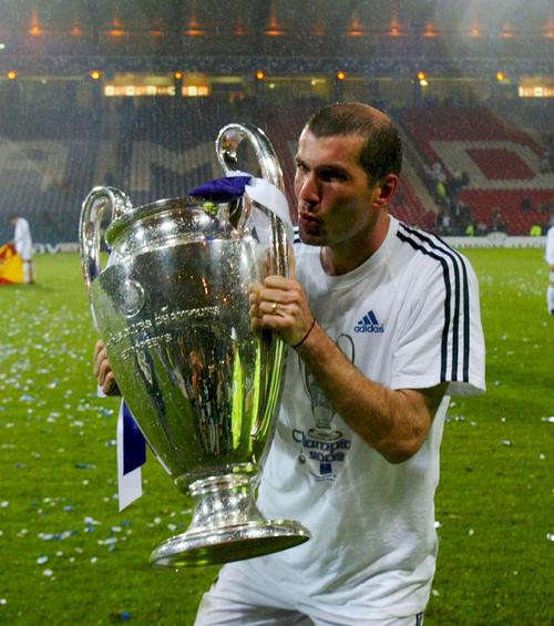 齐达内拿过几次欧冠？齐达内有几个欧冠冠军