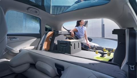 10万元买中大型纯电轿跑！2026款东风星海S7上市：10.59万起(图6)