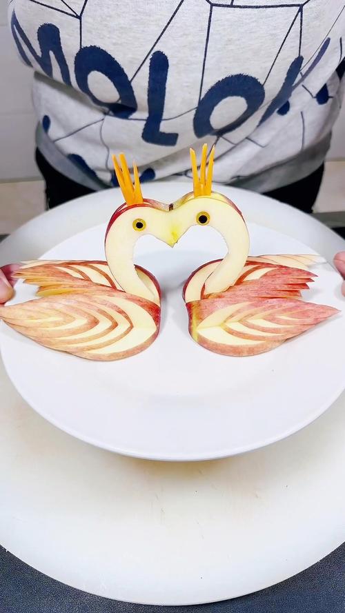 切苹果应该怎么切好看？怎样切苹果切得好看