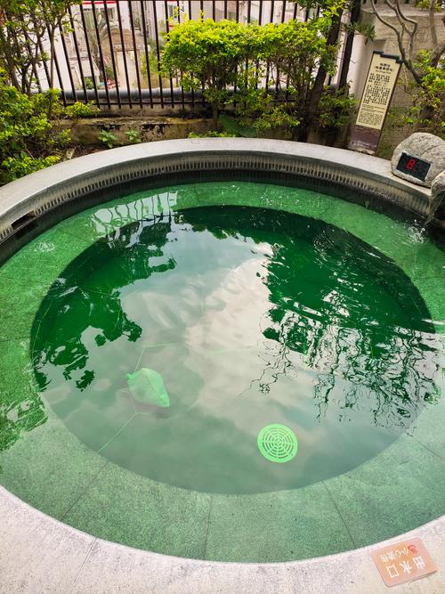 泡温泉什么时候去最好一点?泡温泉什么时候去水最干净