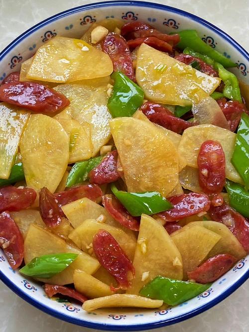 腊肉怎么做简单好吃?腊肉怎么做好吃又简单家常的