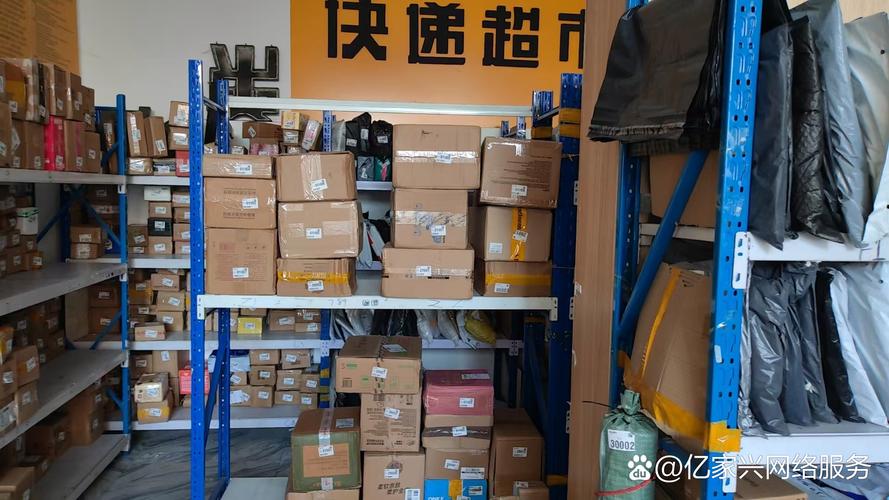 快递店里卖什么东西比较好？快递店边上开什么店好