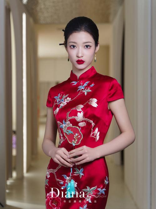 旗袍是哪个国家的衣服?？旗袍是什么国家的