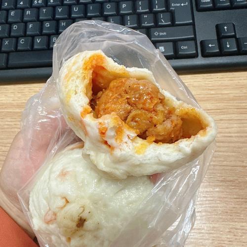 包包子和面放油吗?和包子面要放油吗