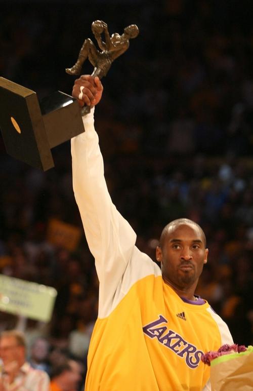 科比单场最高各项数据?科比单场最高分数