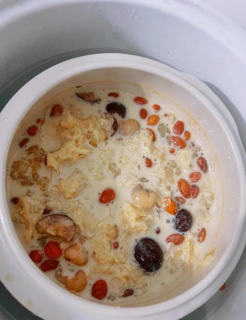 枸杞熬粥前需要泡吗？煲粥放枸杞