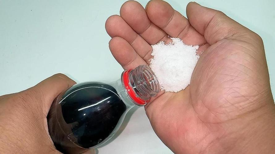 用可乐刷锅不生锈吗？用可乐刷锅不生锈吗视频