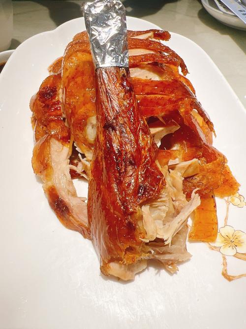 烤鸭颜色不均匀是怎么回事？我的烤鸭怎么颜色很黑暗