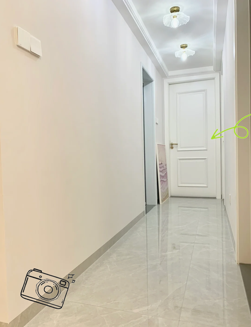 墙角线用什么的好还是地砖好？墙角线搭配