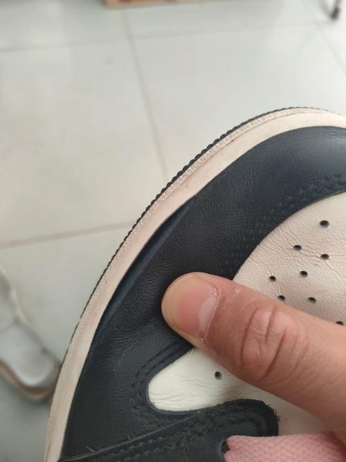 乔丹鞋开胶了可以换么？乔丹鞋开胶是终身保修吗