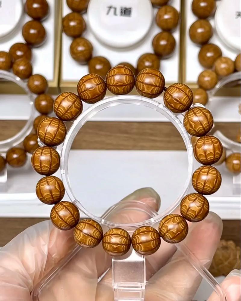 九道木手串盘好后效果图？九道木盘玩效果图