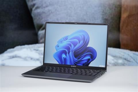 首发仅2899元 奥睿科Obook超能笔记本图赏(图2)