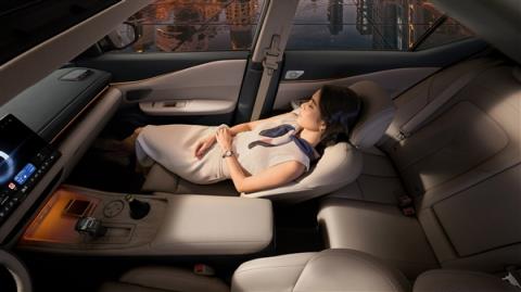 限时12.99万起 日产天籁鸿蒙座舱版上市：燃油车全球首搭(图11)