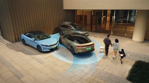 19.48万起！比亚迪汉L新车色上市：智能OTA全新升级(图6)