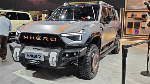 改装党狂喜!猛士M817Hero版正式上市:售价30.19万元(图1)