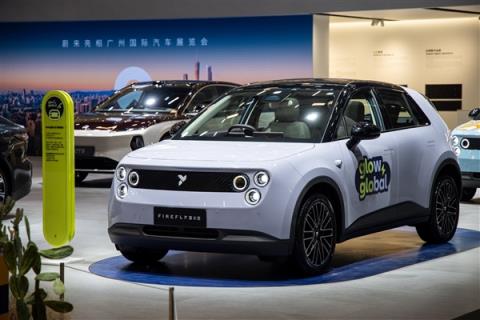 蔚来精品小车萤火虫卖爆 累计交付突破3万辆:将进军东南亚(图2)