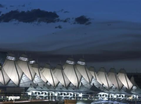 这个机场居然和邻国一样大！堪比10万个足球场(图3)