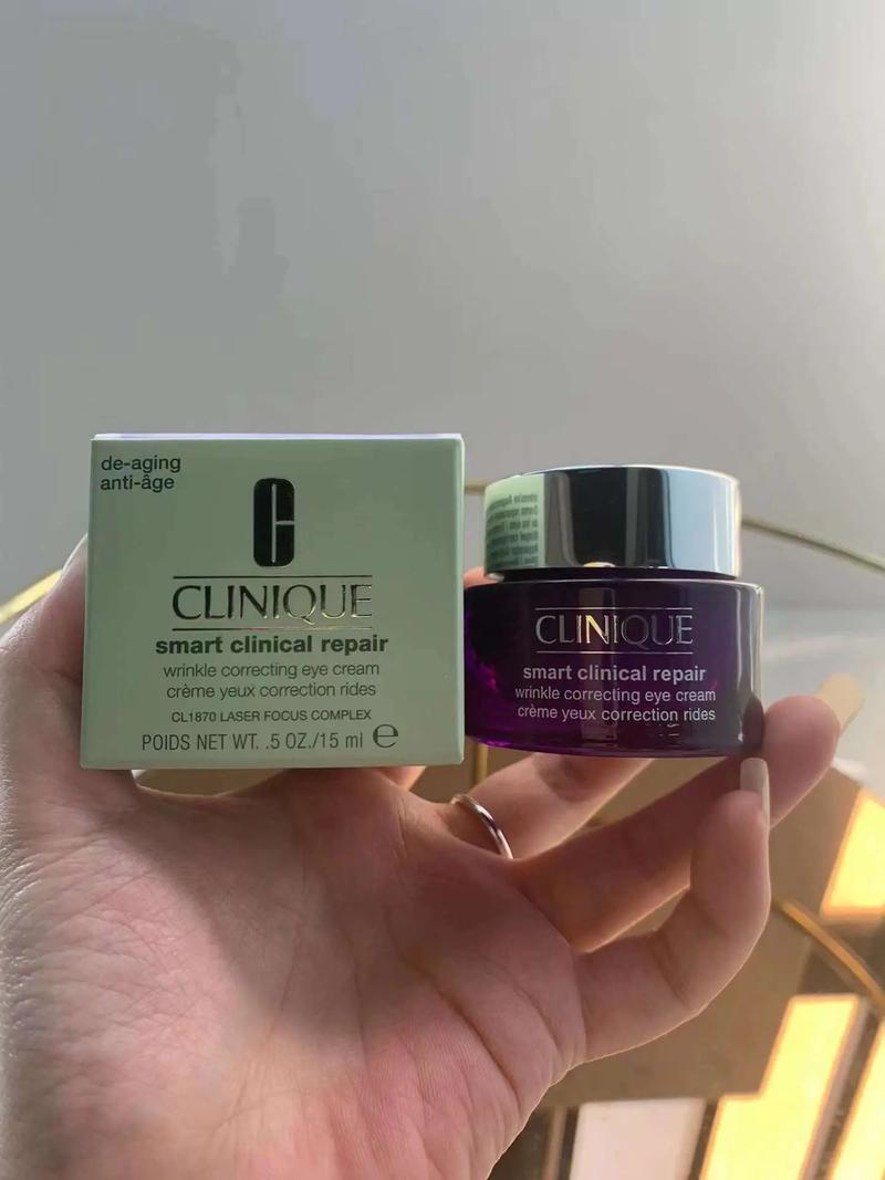 倩碧的眼霜效果怎么样？倩碧修护滋养眼霜