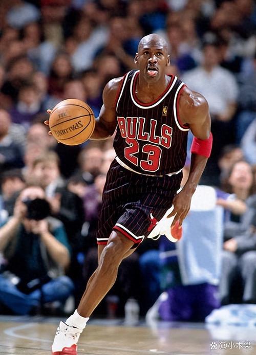 乔丹一共复出了几次？乔丹几几年复出