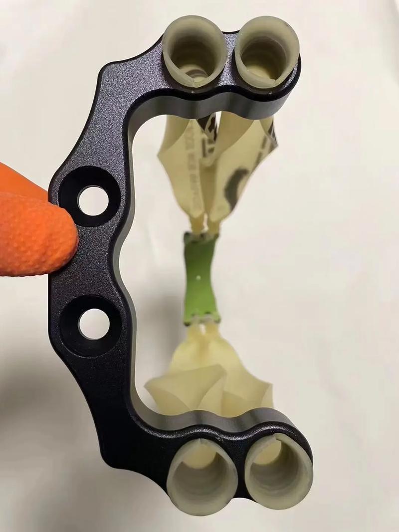 卡球弹弓皮筋绑法图解？卡球弹弓怎么瞄准视频