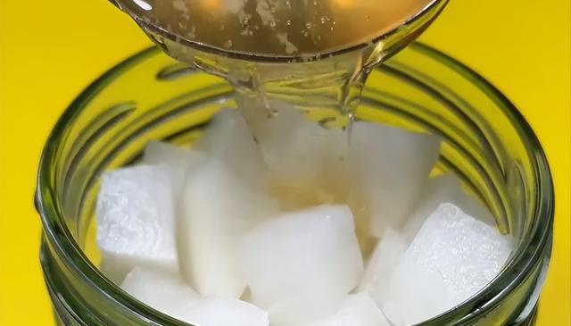 化痰王不是雪梨是它,建议每周吃点去痰止咳,滋养润肺健康过冬