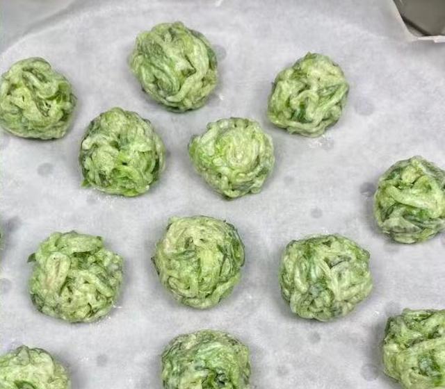 11月,这菜要使劲吃!一降火,二养颜,三润肺止咳,蒸一蒸真鲜呀