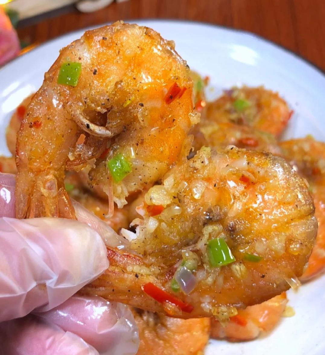 虾头里是“屎”还是“黄”,能不能吃?虾有3不吃,看完涨见识了