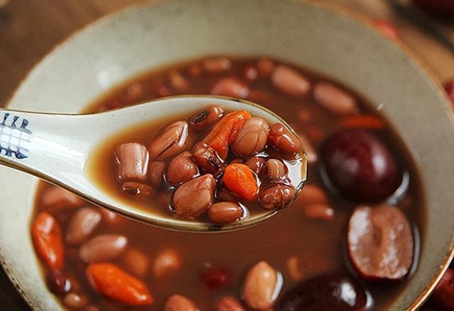 气血足不犯困,好气色都是吃出来的,这3种食物别错过