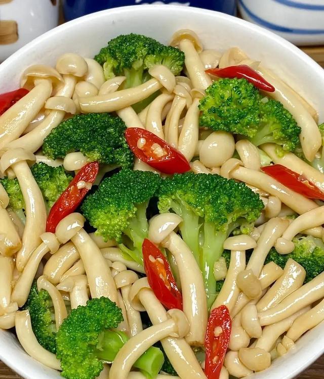 自带“青霉素”的3种蔬菜!隔天吃一次,降火润肺,睡眠都好了