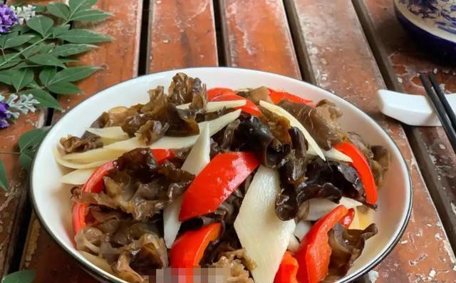 “小雪到,冬来俏”,建议多吃这“冬日4宝”,营养丰富味道好