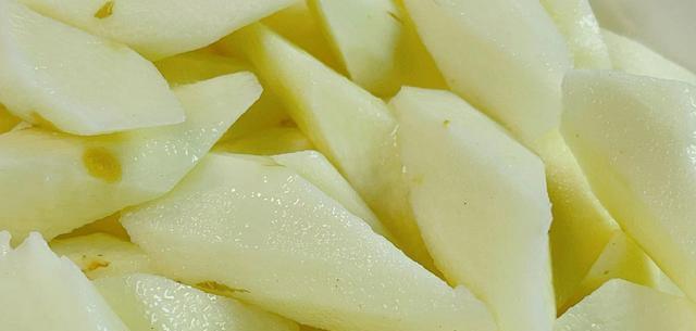 冬天,遇到这菜我一次买20斤,晒成干,价格翻10倍,现在晒正当时