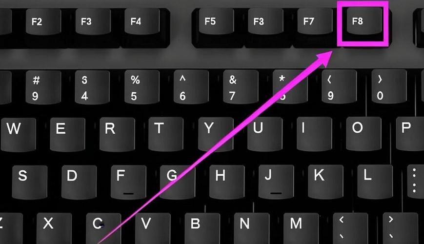 选择正常启动windows后黑屏?选择正常启动windows按哪个键