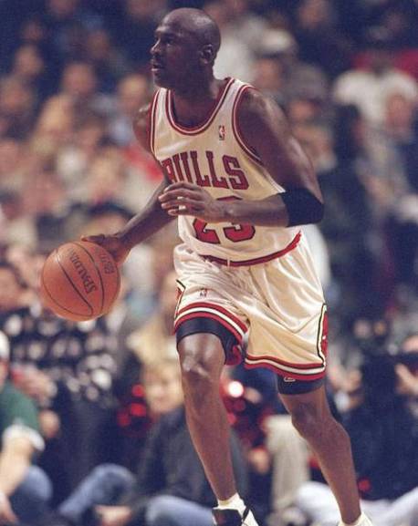 乔丹是jordan的老板吗？乔丹是nba哪支球队的老板