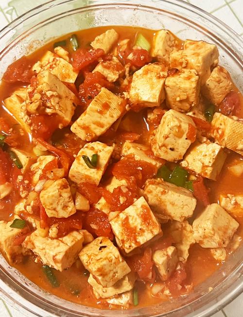 猪蹄炖西红柿豆腐怎么做?猪蹄汤和西红柿能一起吃吗?