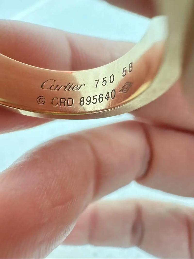 卡地亚满天星戒指价格查询?卡地亚满天星戒指价格及图片