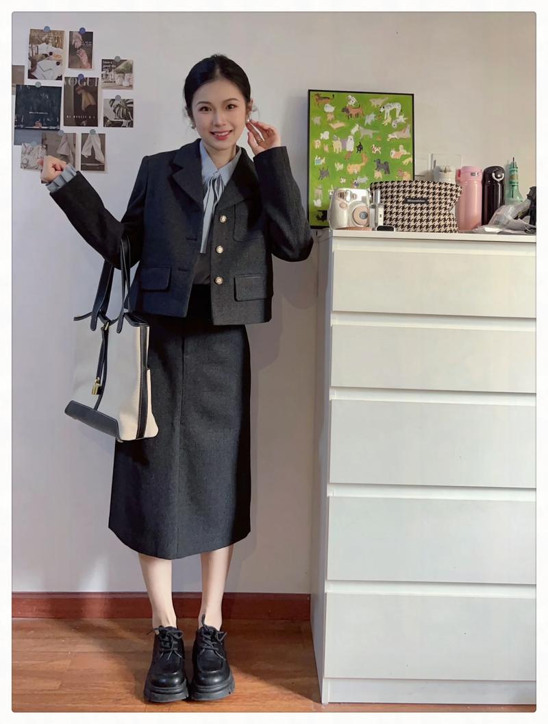 面试能穿小香风吗？面试可以穿呢子外套吗